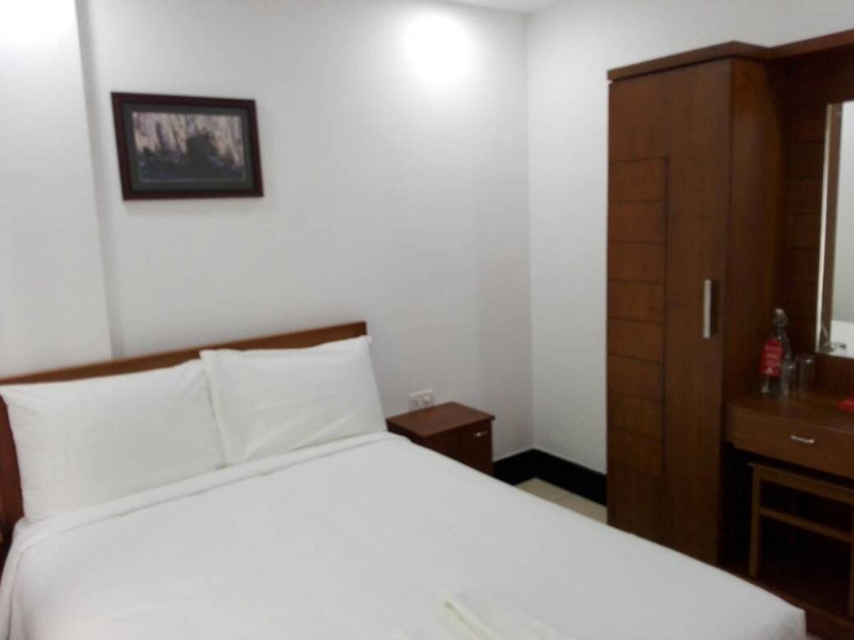 Pgs Inn Kochi Eksteriør bilde